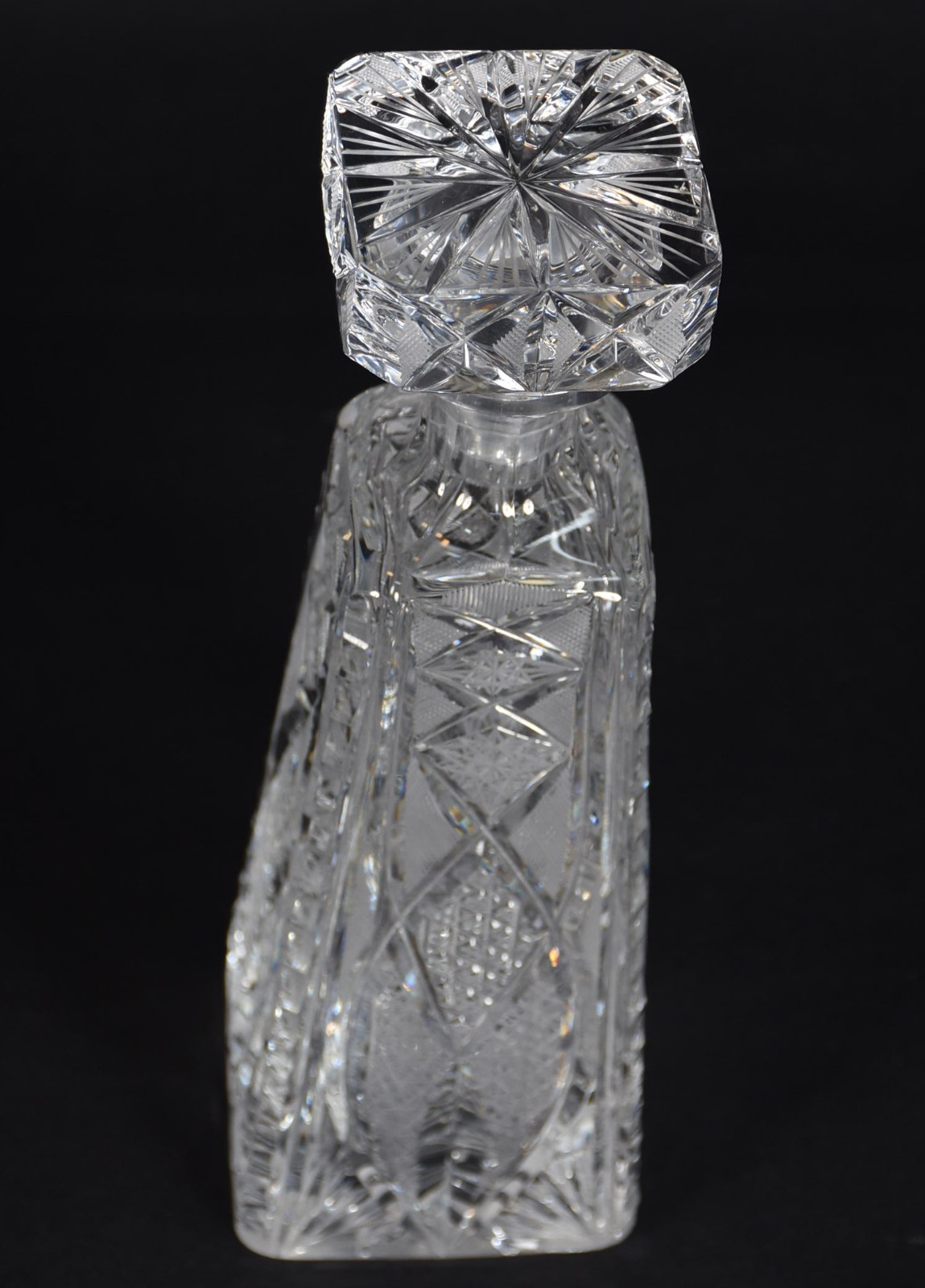 Garrafa de cristal Tcheco lapidado. - foto 2 de 4