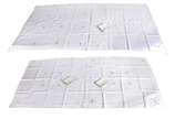 Quatro toalhas de mesa de linho na cor bege com... - Quatro toalhas de mesa de linho na cor bege com 18 guardanapos.