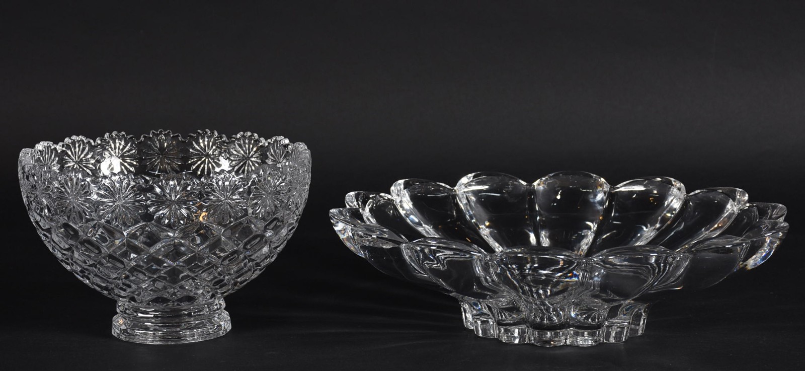 Duas peças em demi cristal, sendo: centro de mesa e bowl. - foto 1 de 2
