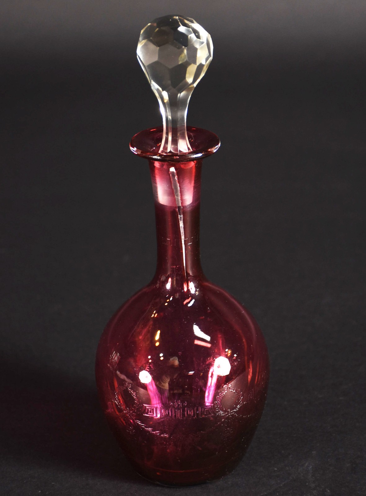 Conjunto de cristal lavrado composto de: 12 cálices para vinho tinto... - foto 4 de 4