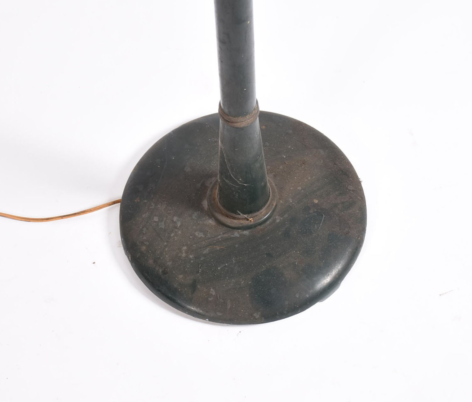 Luminária de pé de metal para 3 luzes, anos 60. (Fiação precisando... - foto 4 de 4