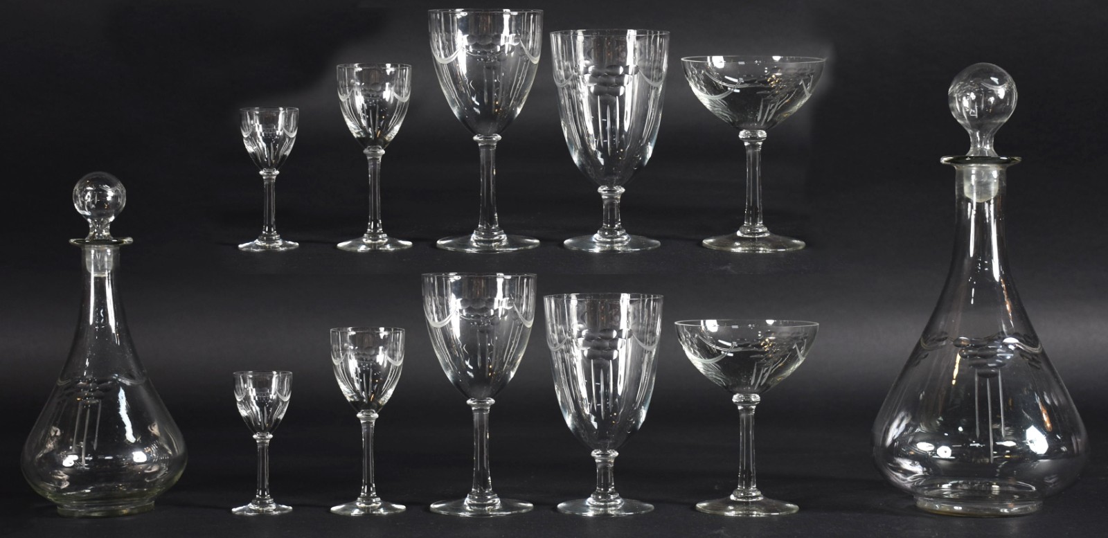Serviço de cristal composto de: 11 taças para champagne, 10 para... - foto 1 de 4