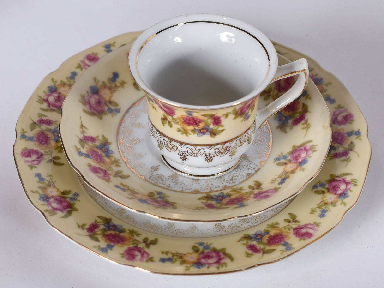 Aparelho de jantar, chá e café de porcelana japonesa "Gold Castle"... - foto 5 de 9