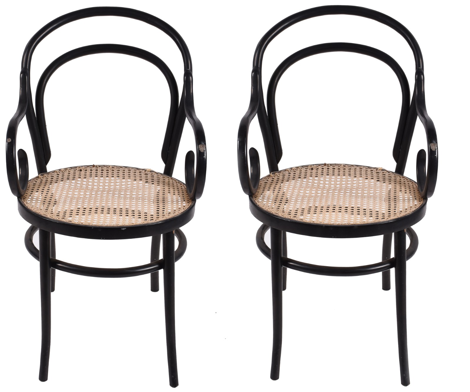 Par de cadeiras Thonet da Gerdau, assento de palhinha. - foto 1 de 7