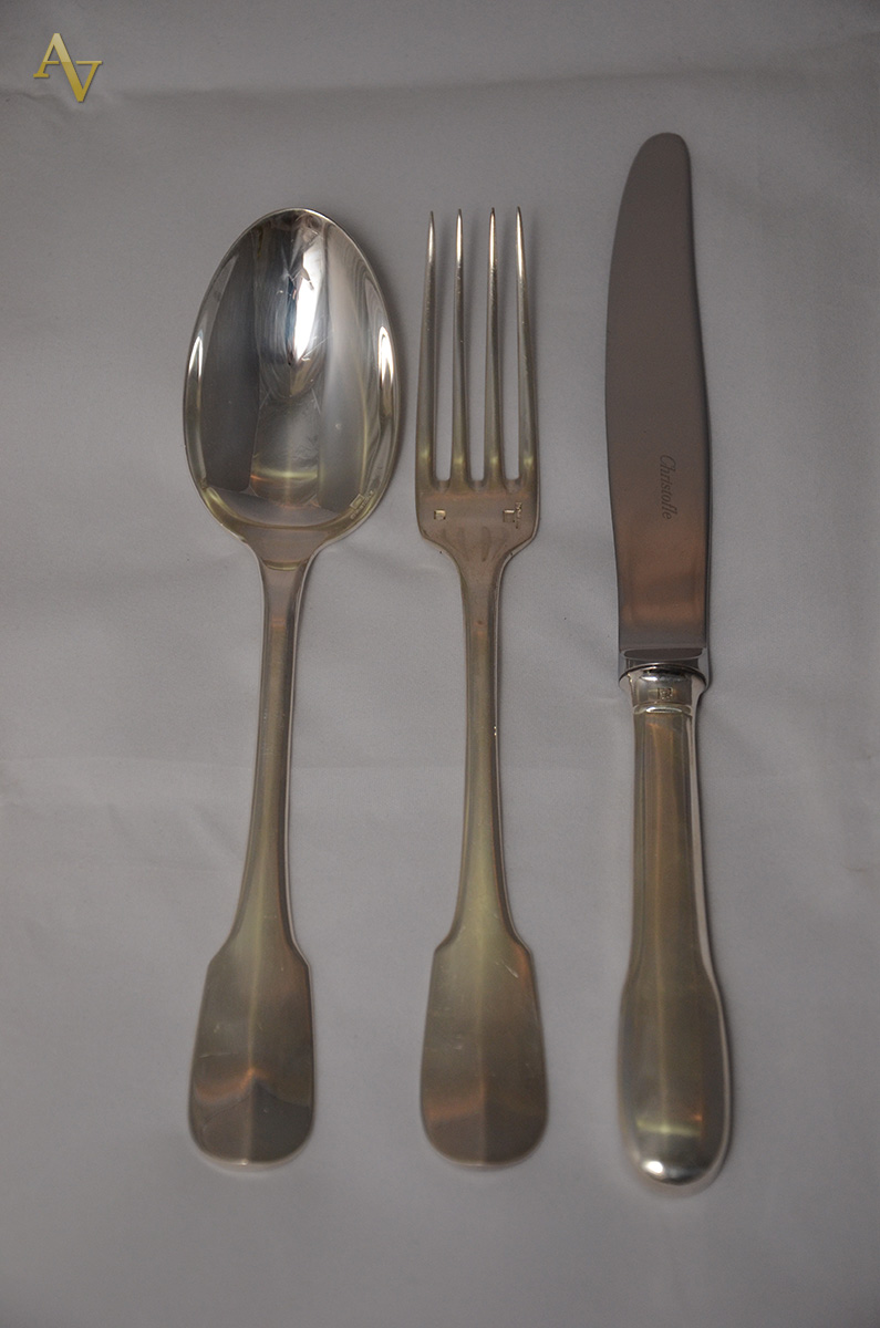 Faqueiro Christofle espessurado a prata, completo para 12 pessoas... - foto 2 de 2