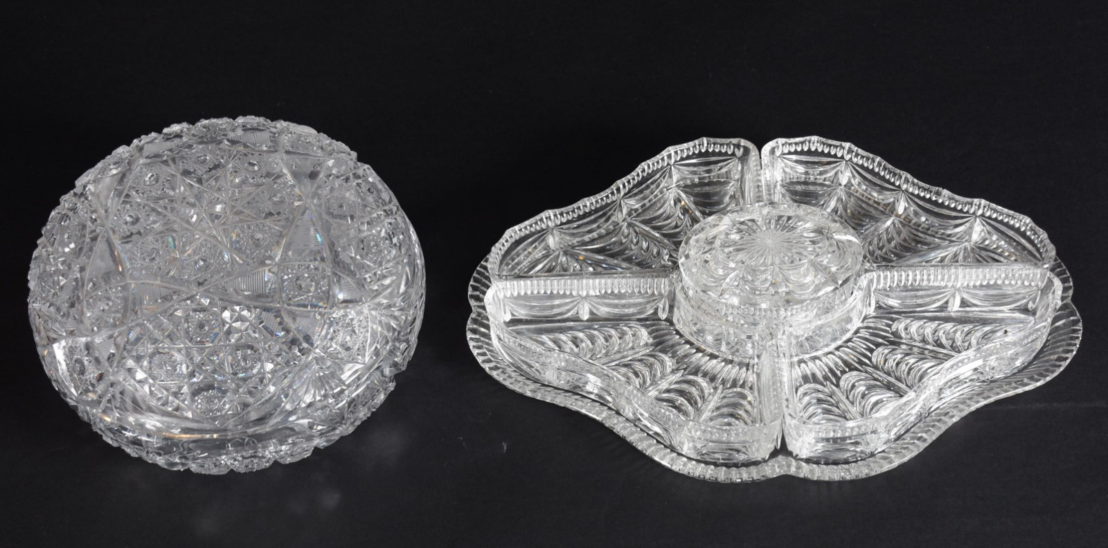 Duas peças de cristal lapidado, sendo porta petiscos e bowl redondo... - foto 2 de 3