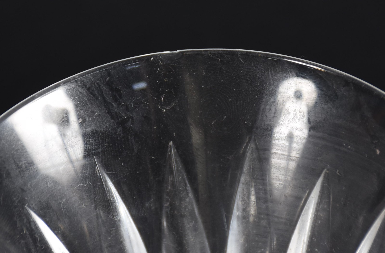Serviço de cristal lapidado SAAR, marcados na base, composto de: 5... - foto 4 de 6