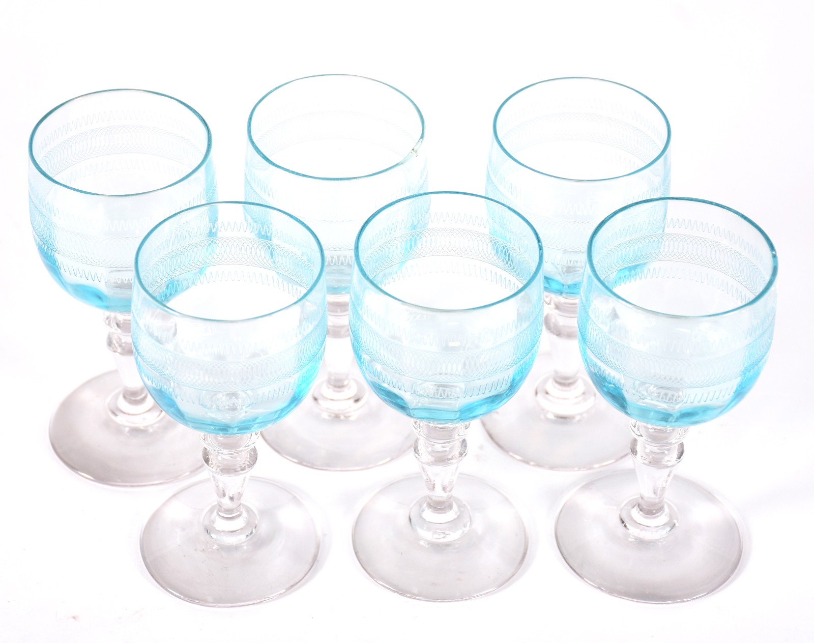 Seis cálices para vinho branco em demi cristal na cor azul (um deles... - foto 2 de 4
