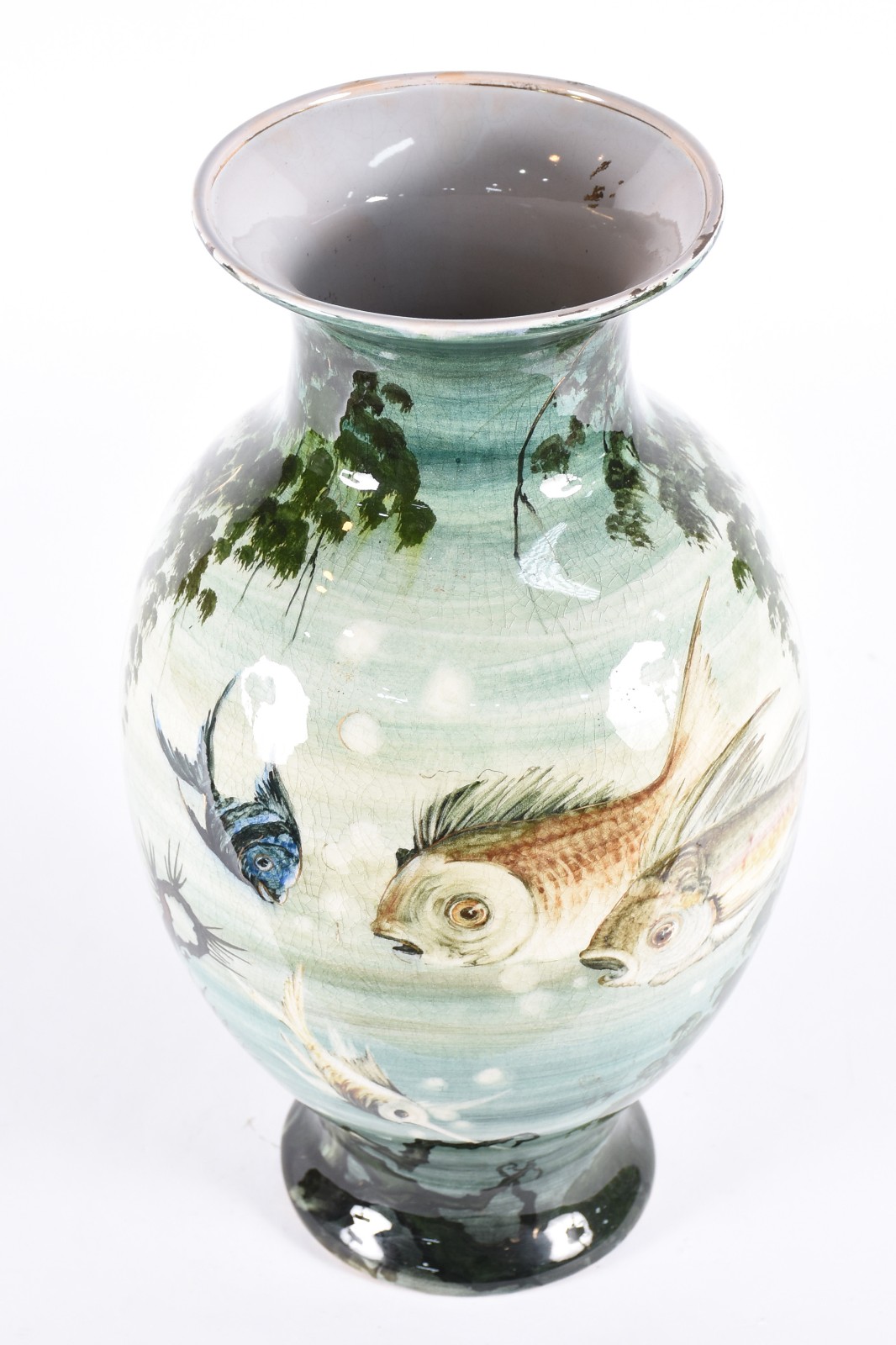 Grande vaso de faiança decorado com peixes em policromia, base de... - foto 4 de 7