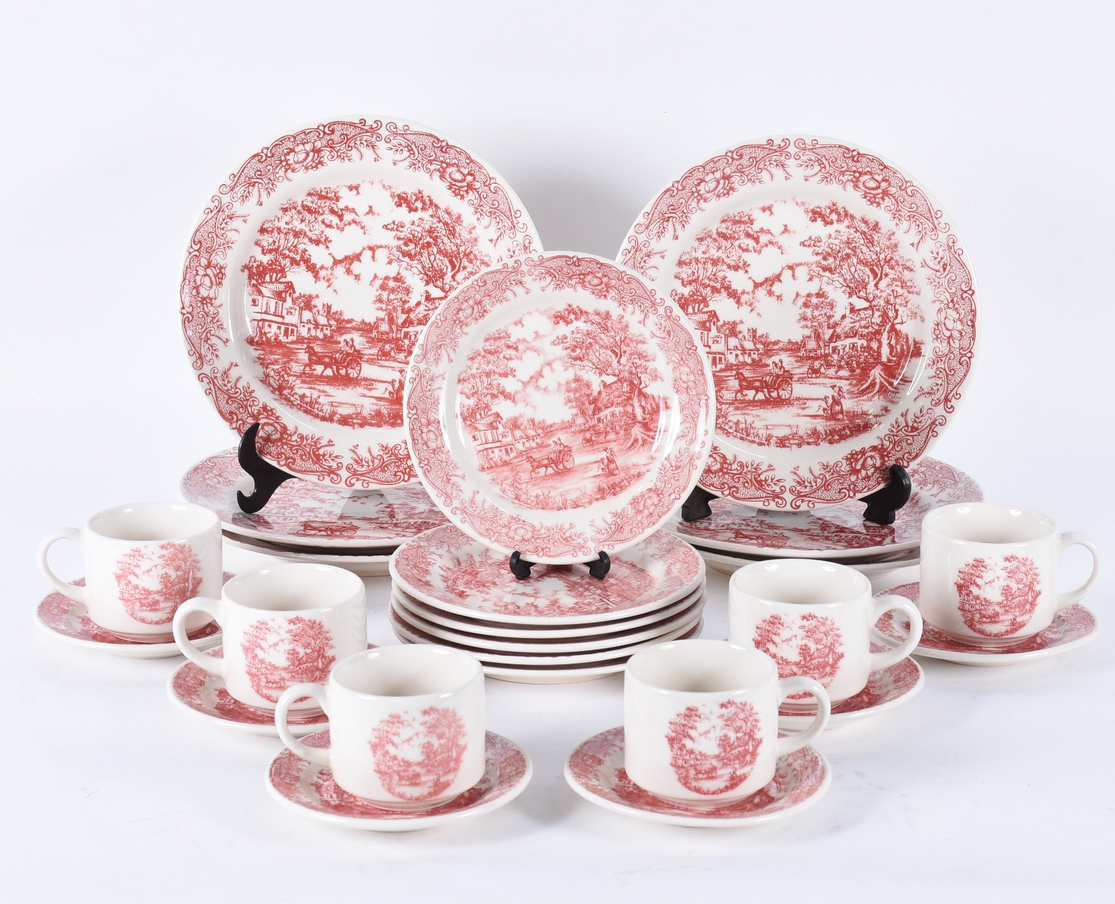 Pequeno serviço de porcelana nacional Biona decorado ao gosto ingles... - foto 2 de 6