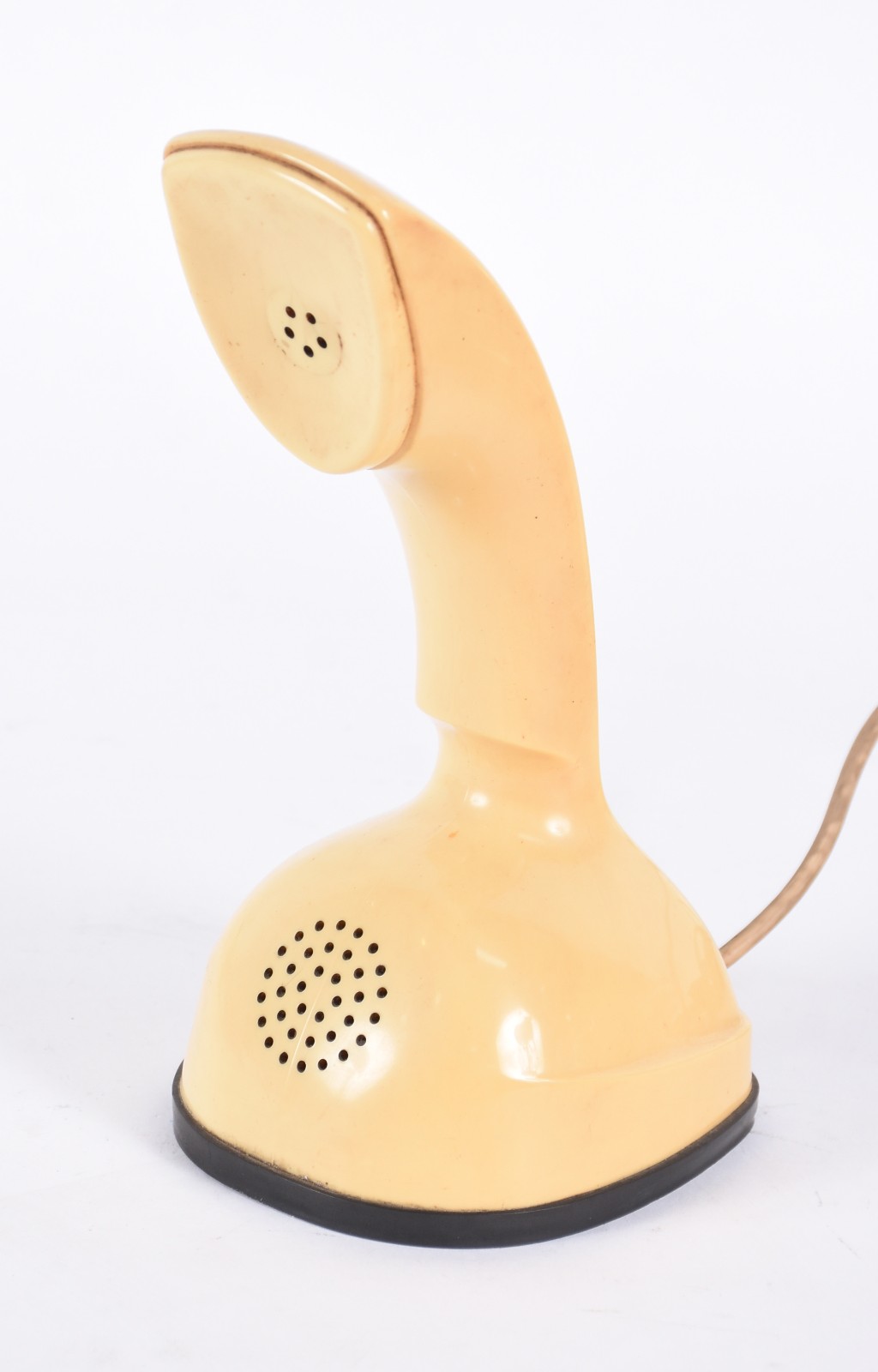 Telefone modelo "JK" na cor bege, fabricante sueco Ericsson. Anos 60... - foto 1 de 4