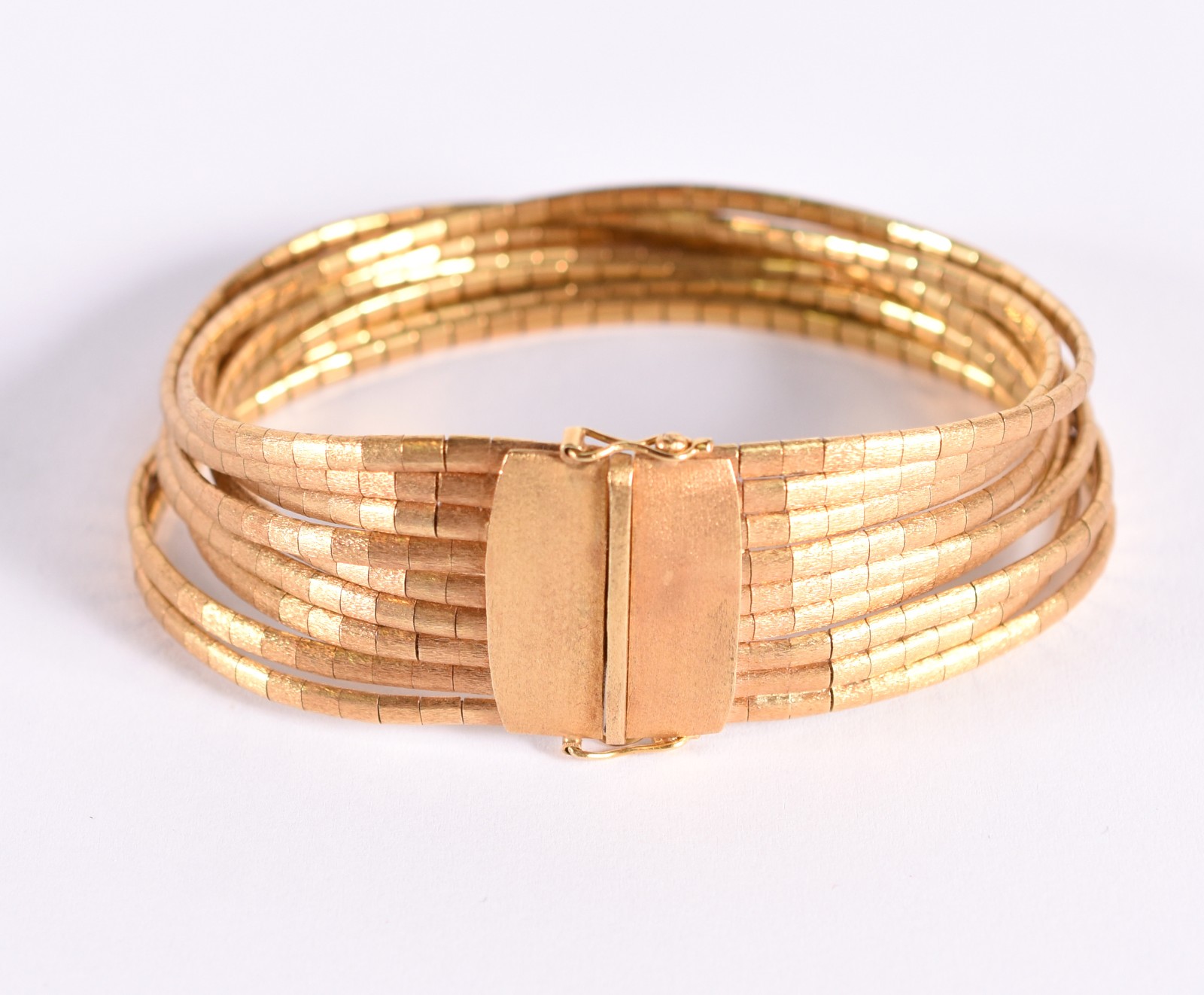 Pulseira de ouro 18 k, contraste 750 com 9 fios (Por motivos de... - foto 1 de 4