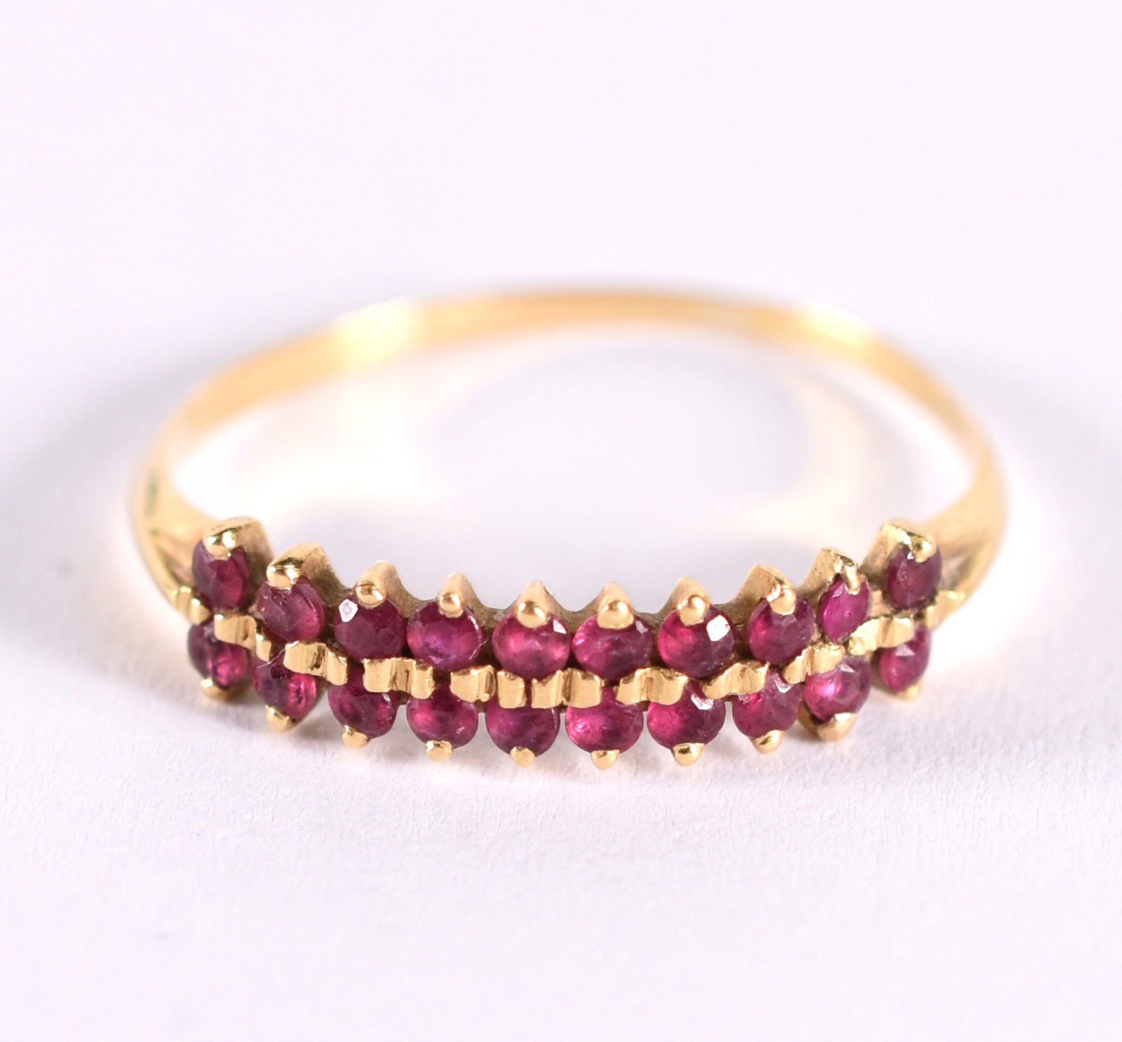 Anel de ouro 18 k, contraste 750 com rubilitas, aro 22 (Por motivos... - foto 1 de 3