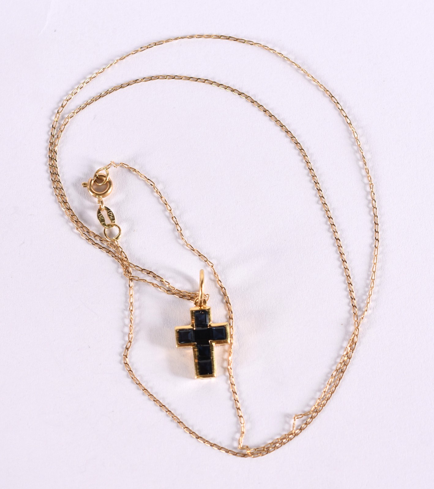 Gargantilha de ouro 18 k, contraste 750 e crucifixo com pedras azuis... - foto 4 de 5