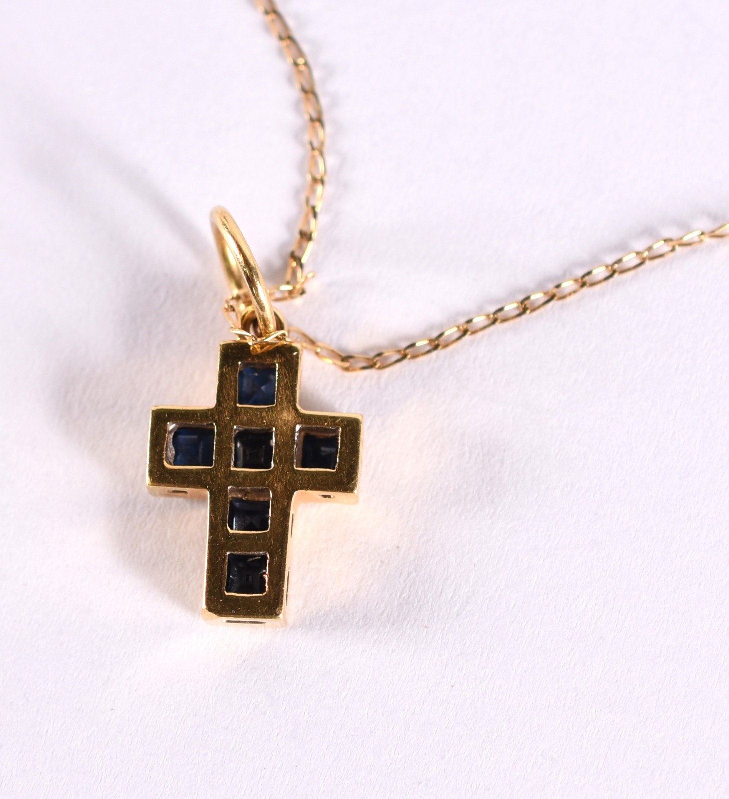 Gargantilha de ouro 18 k, contraste 750 e crucifixo com pedras azuis... - foto 5 de 5
