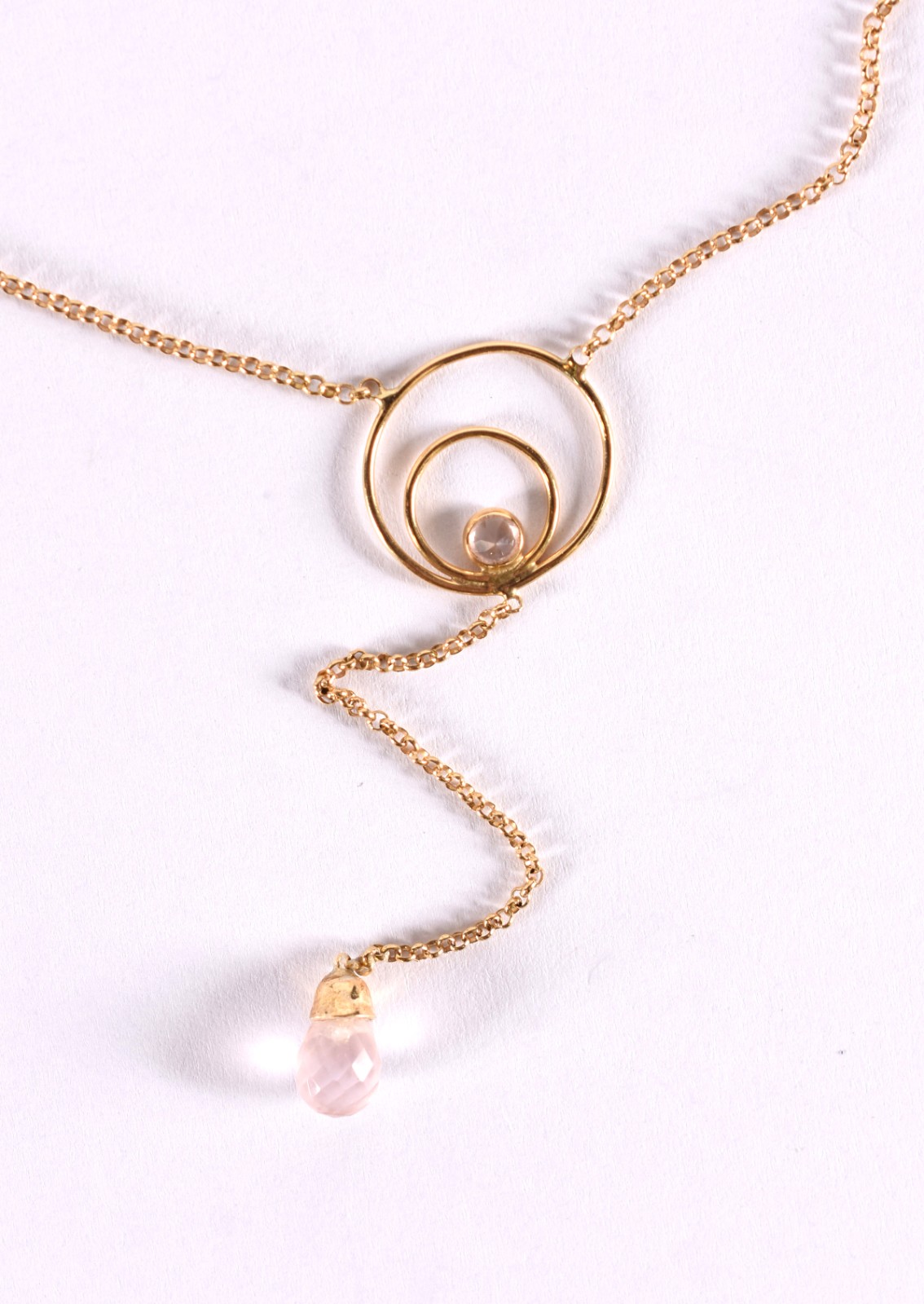 Gargantilha de ouro 18 k, contraste 750 com pingente e pedras (Por... - foto 1 de 4