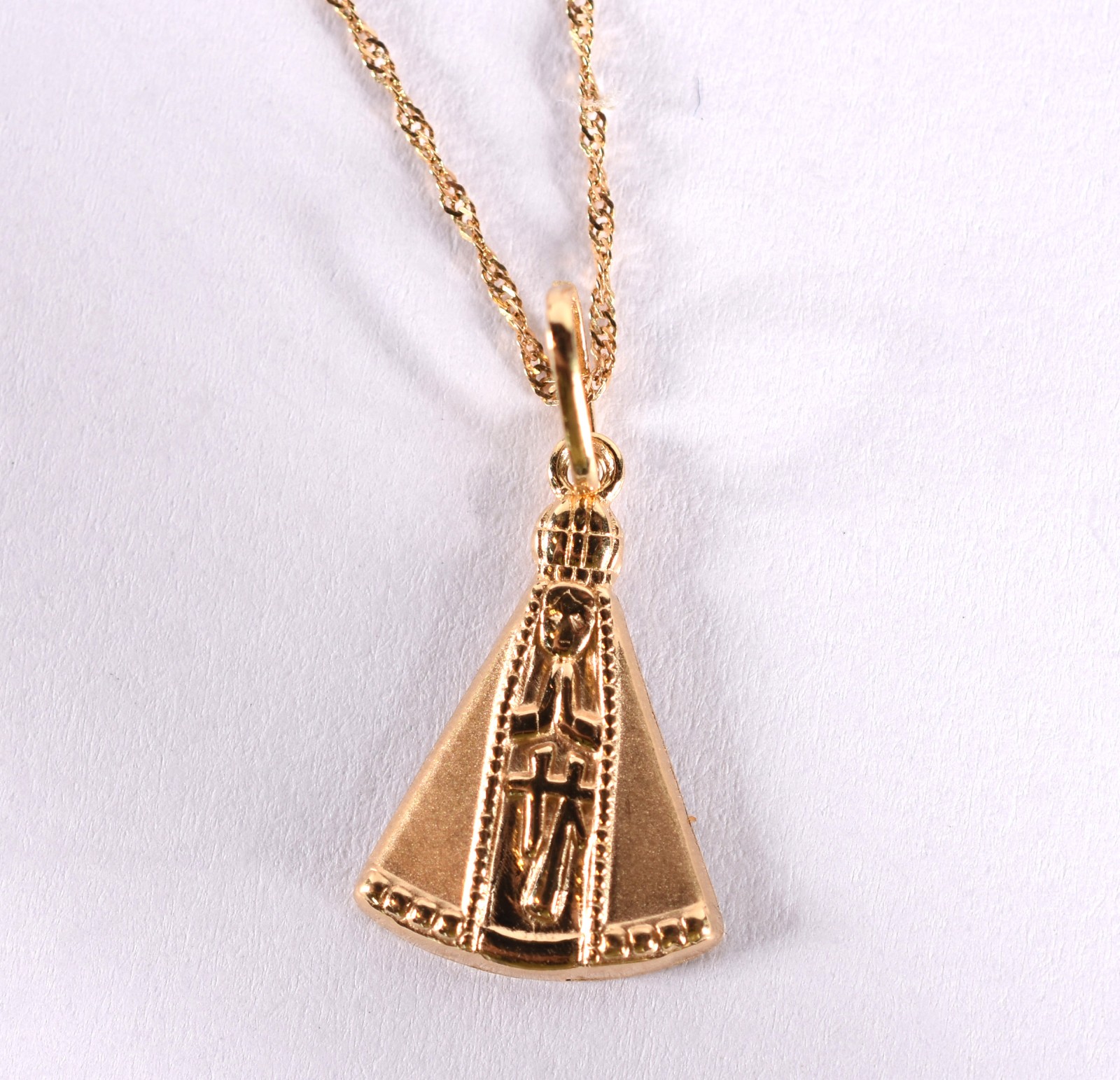 Colar de ouro 18 k, contraste 750 com pingente de Nossa Senhora... - foto 1 de 5