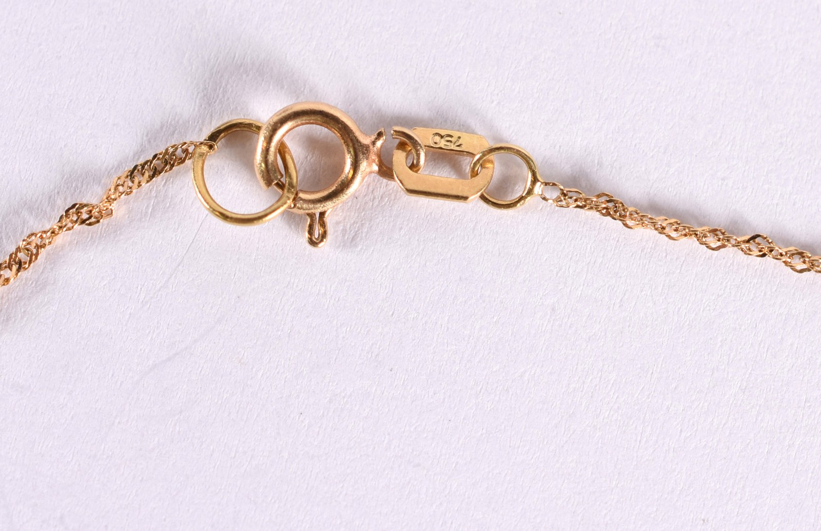 Colar de ouro 18 k, contraste 750 com pingente de Nossa Senhora... - foto 3 de 5