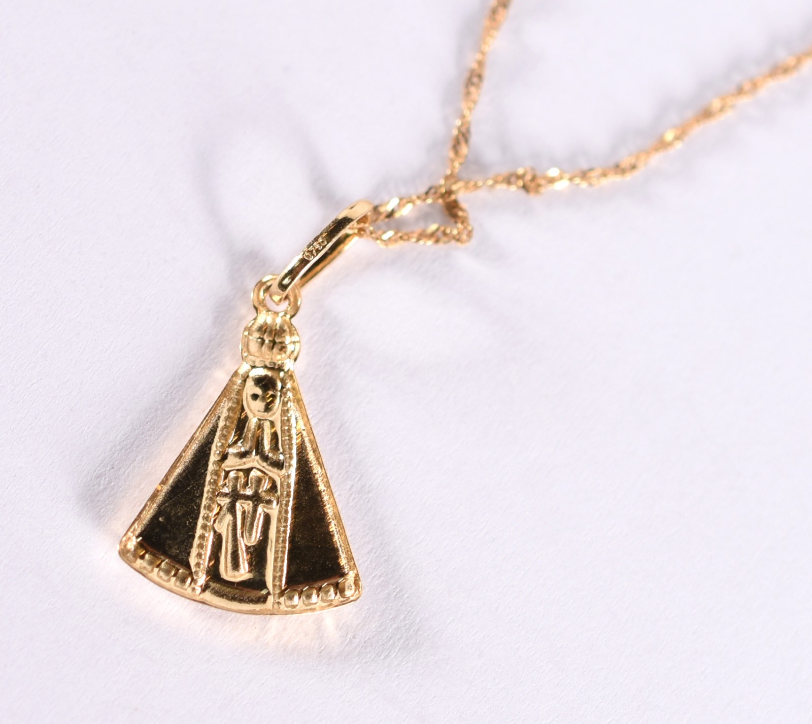 Colar de ouro 18 k, contraste 750 com pingente de Nossa Senhora... - foto 5 de 5