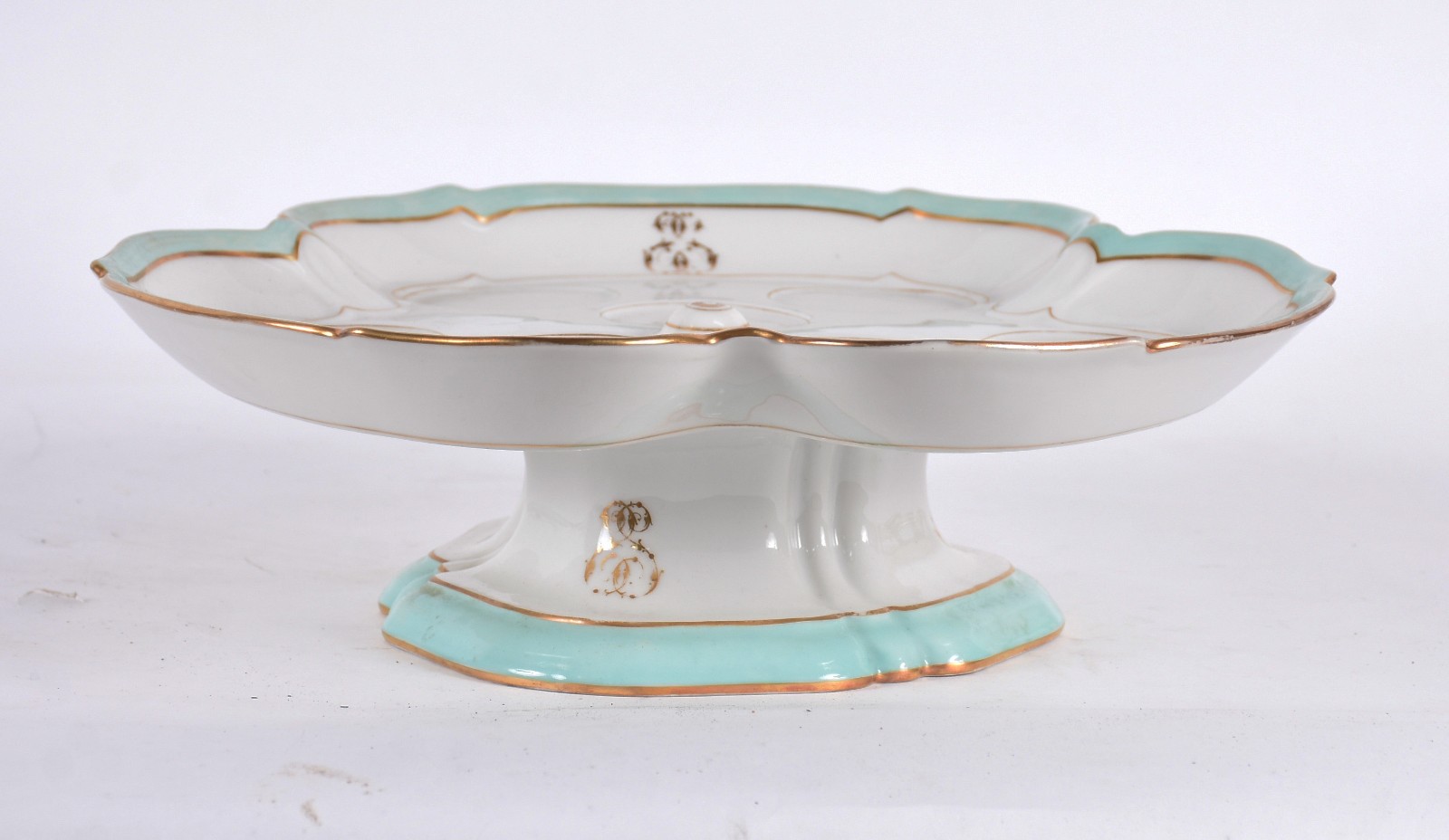Porta cremeiras de porcelana francesa branca com tarja verde e frisos... - foto 2 de 4