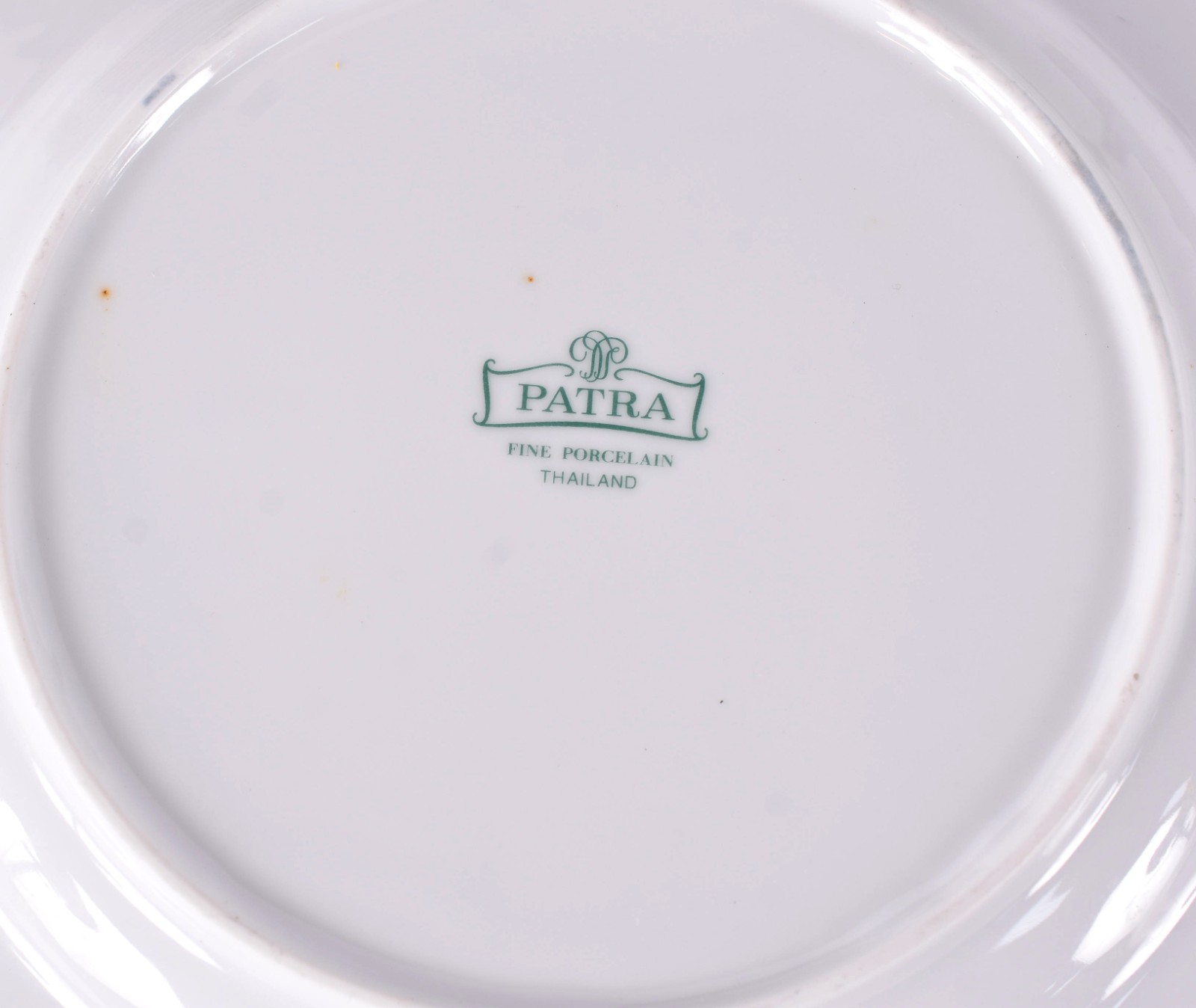 Parte de serviço de jantar de porcelana Tailandesa branca com a borda... - foto 3 de 4