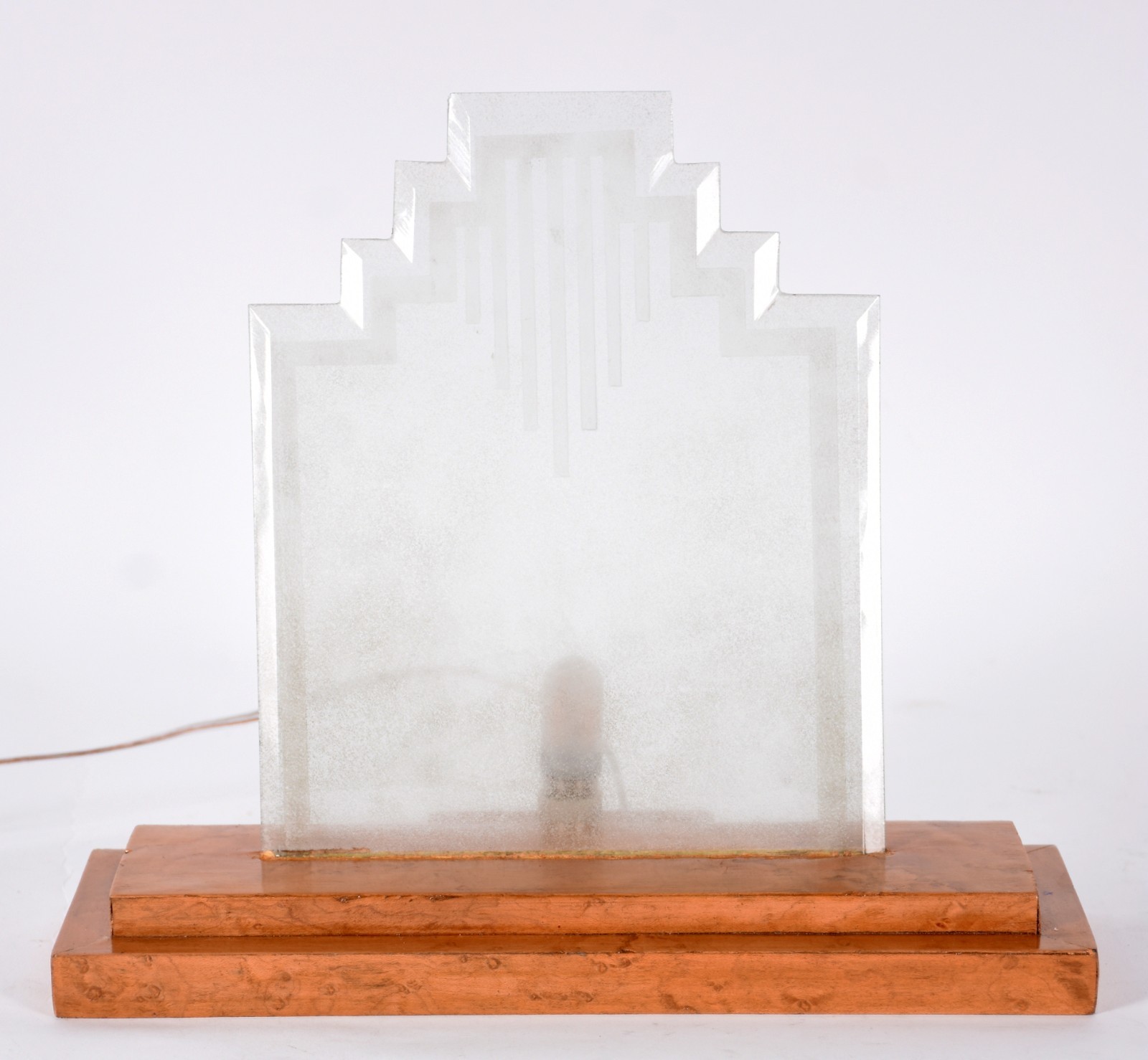 Quebra luz ART DECO com base de madeira e vidro bisotado. - foto 1 de 3