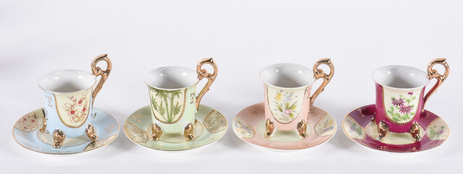 Conjunto com 14 xícaras para café de porcelana japonesa alças... - foto 2 de 6