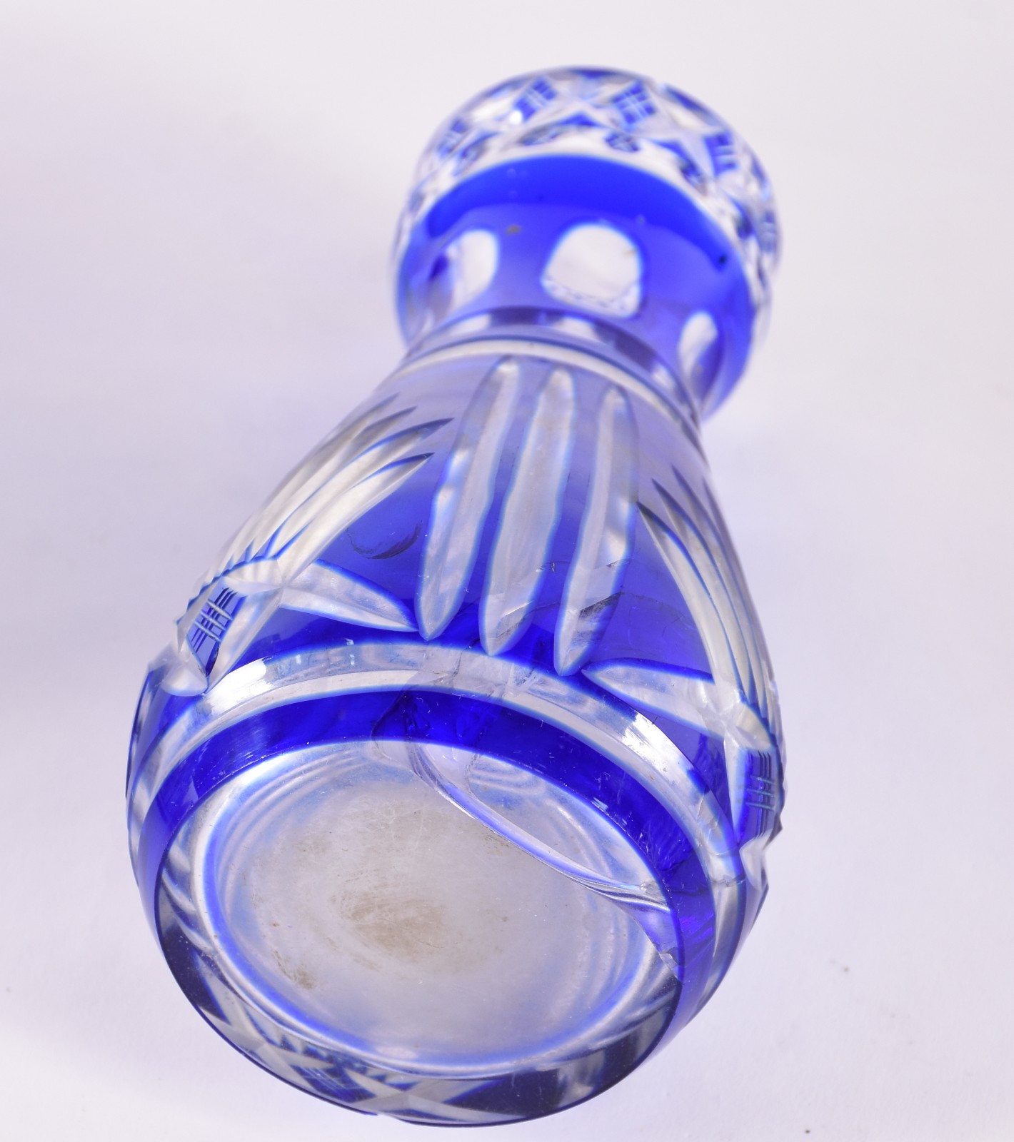 Cinco vasos em demi cristal doublé azul lapidado. - foto 5 de 6