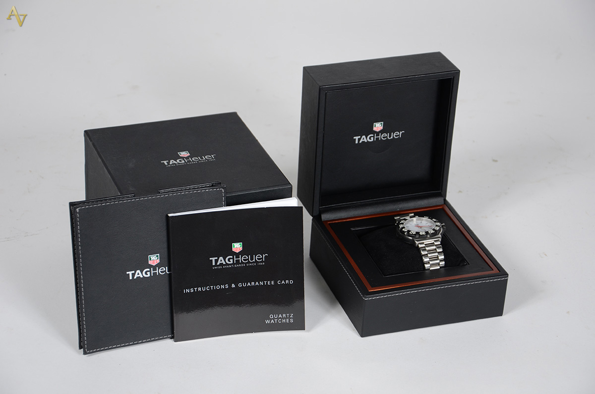 TAG HEUER - Relógio de pulso em aço modelo Fórmula 1 (nº 1111). No... - foto 3 de 4