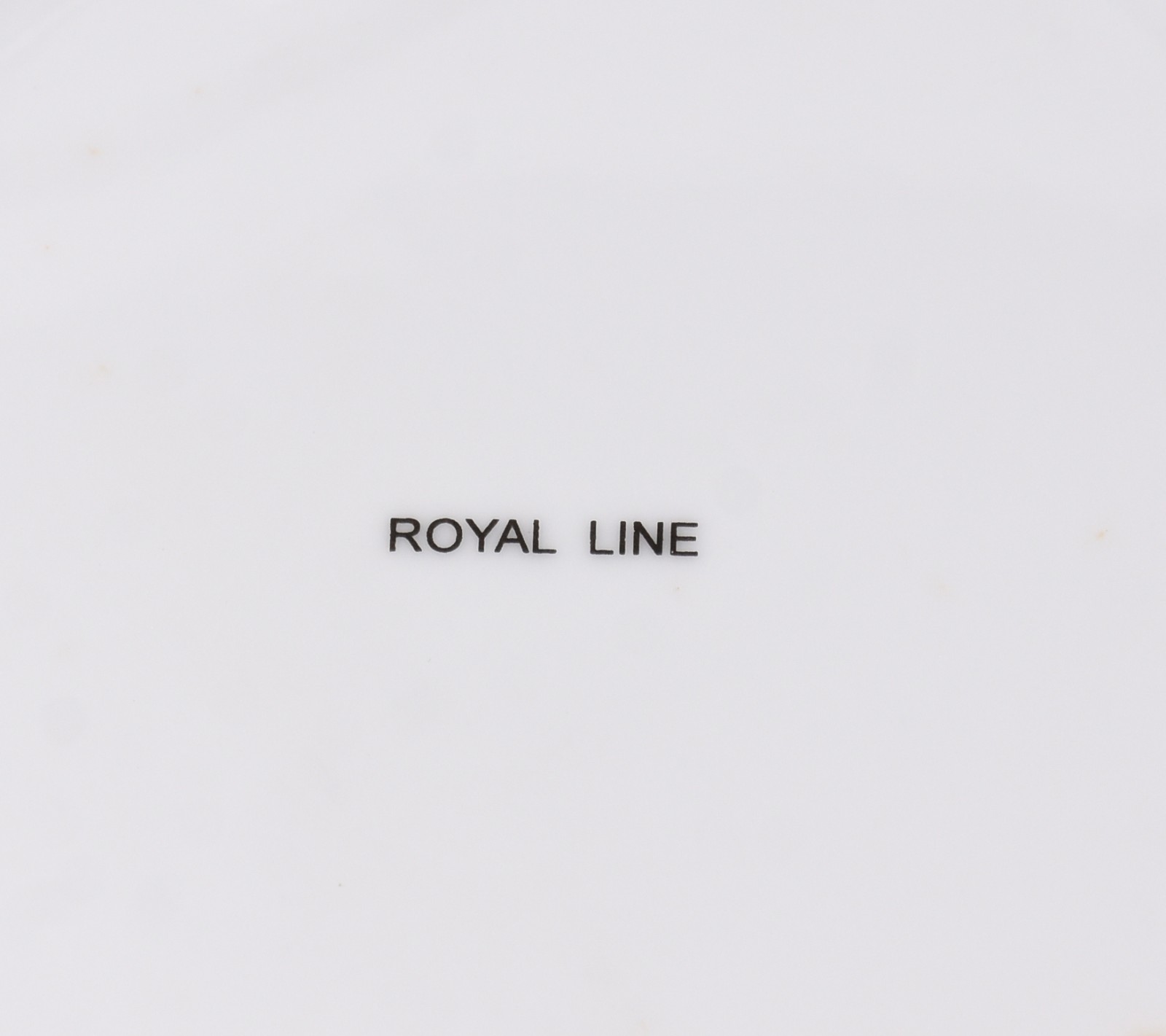 Aparelho de jantar e chá de porcelana Royal Line composto de: 16... - foto 6 de 6