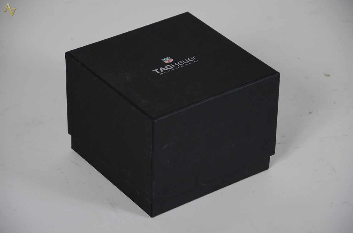 TAG HEUER - Relógio de pulso em aço modelo Fórmula 1 (nº 1111). No... - foto 4 de 4