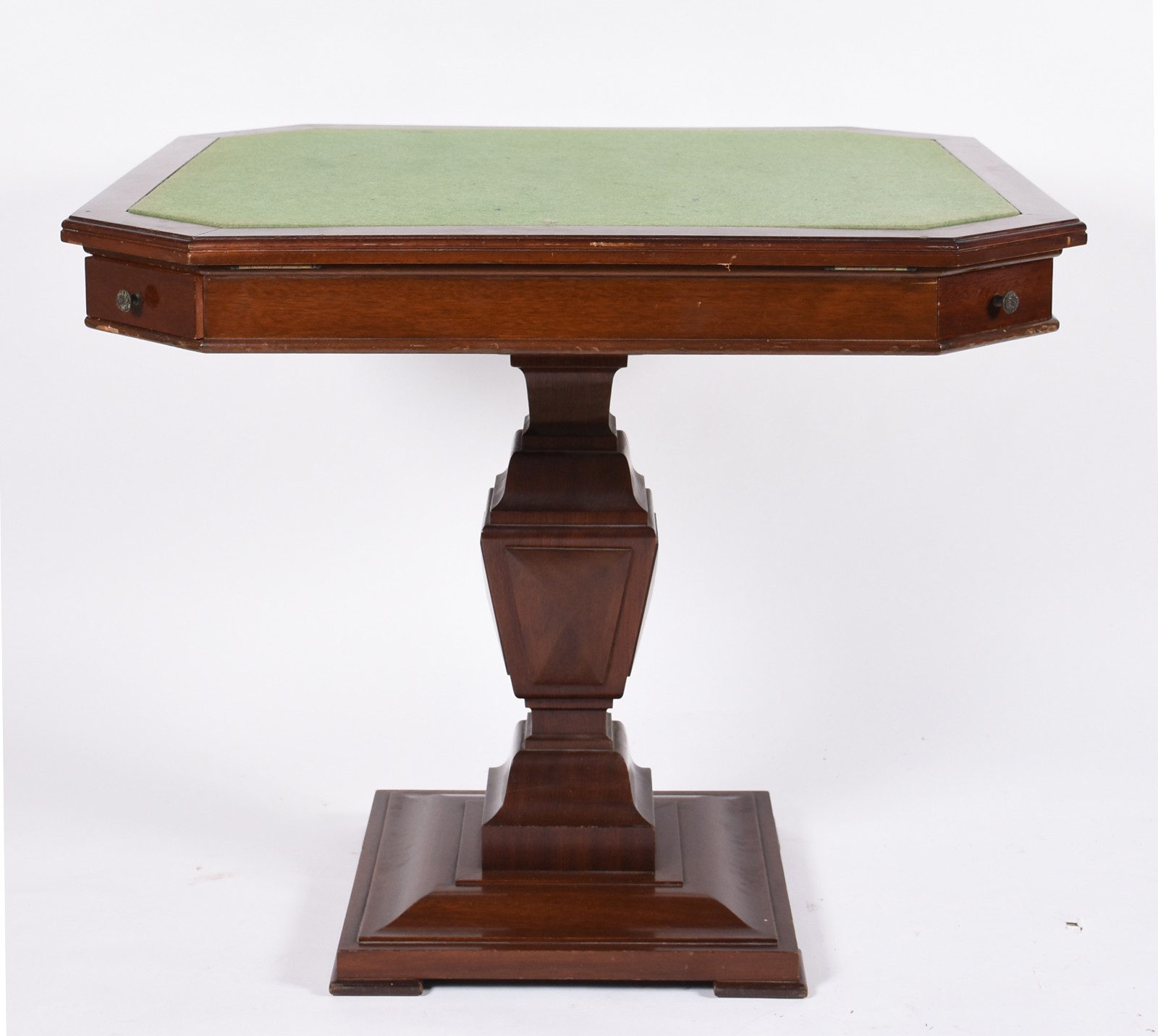 Mesa de jogo de madeira nobre, tampo articulado com "miolo"... - foto 5 de 10