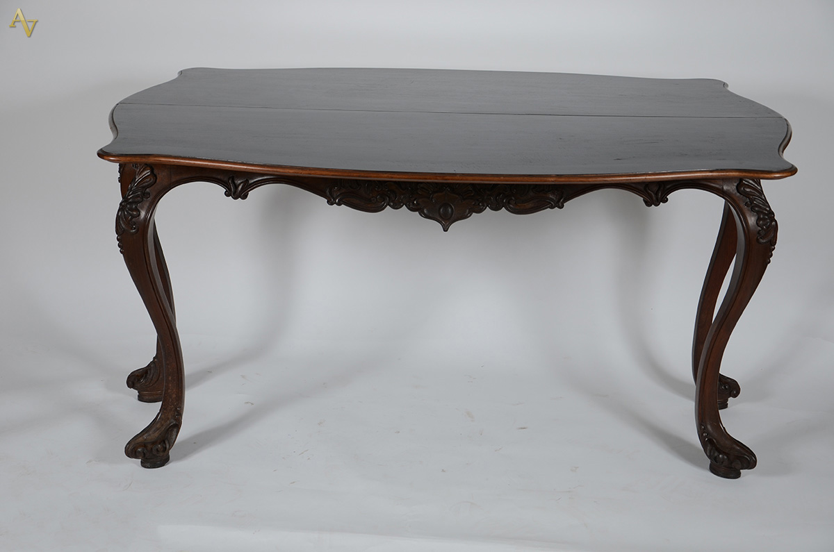 Conjunto de mesa (148 x 51 x 80 cm) e par de tronos em jacarandá... - foto 3 de 3
