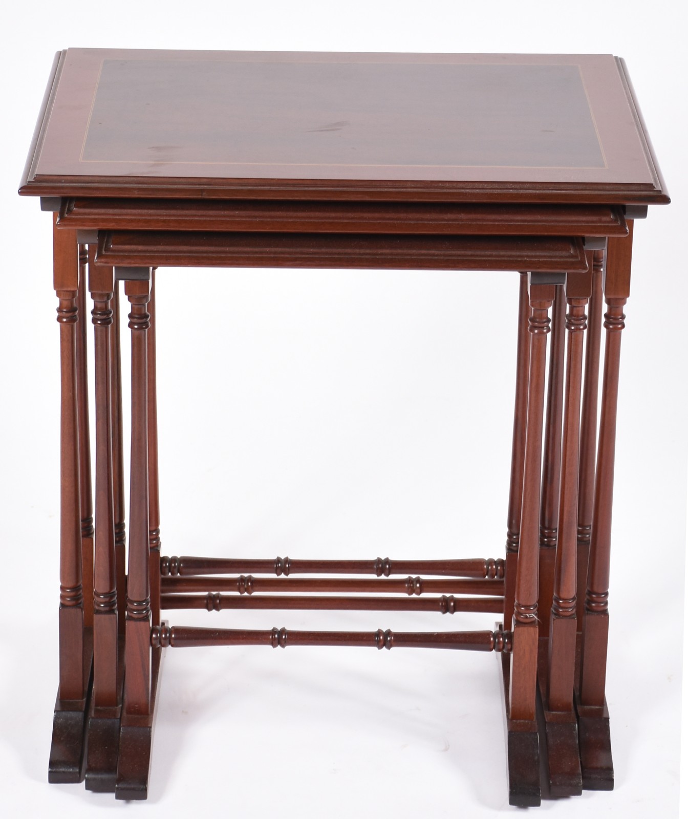 Mesa ninho de madeira nobre com 3 peças, pernas cilíndricas ligadas... - foto 2 de 4