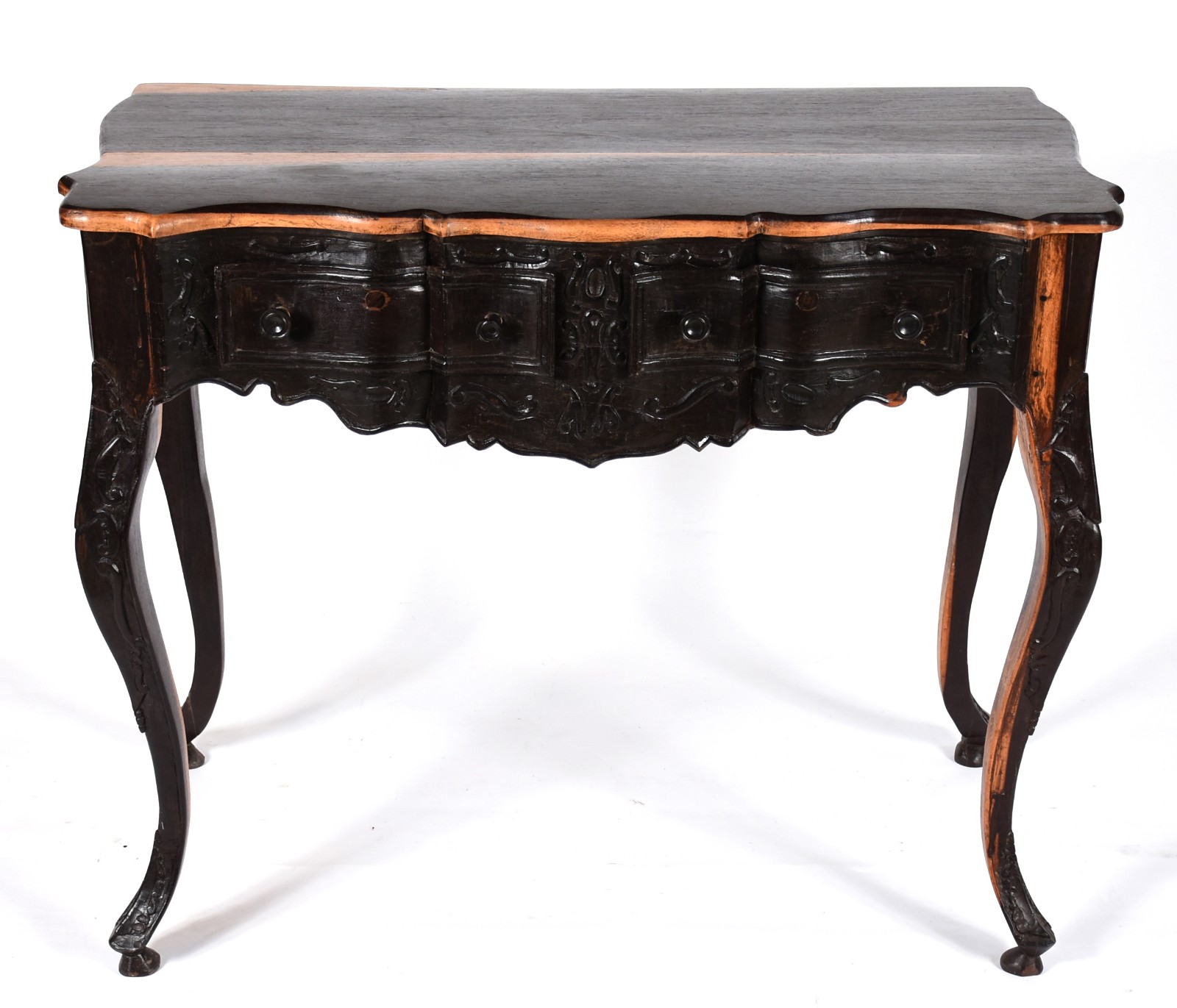Mesa de encostar de madeira nobre com 2 gavetas, saia recortada... - foto 2 de 6