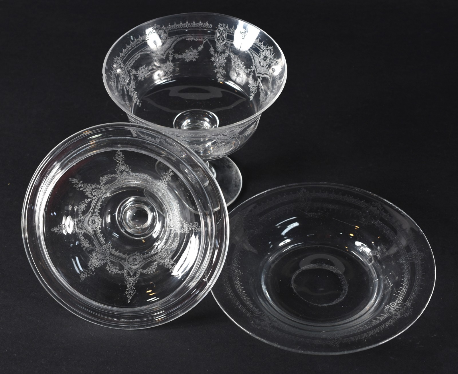 Compoteira de cristal com presentoir de cristal lavrado. - foto 4 de 4
