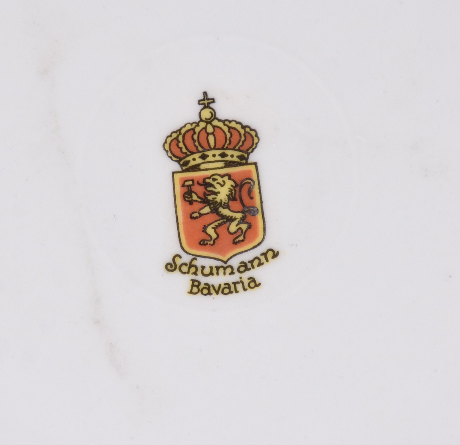 Par de pratos de porcelana Bavaria decorados com cenas em policromia... - foto 3 de 3
