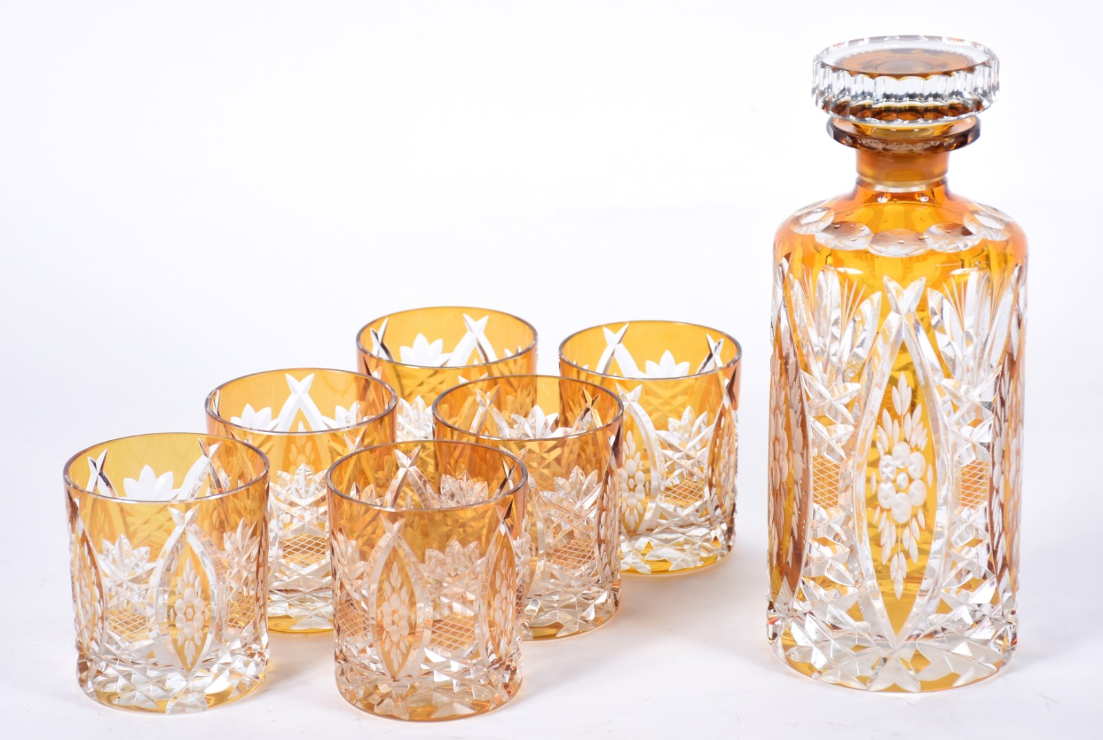 Conjunto de cristal lapidado na cor laranja composto de garrafa e 6... - foto 1 de 4