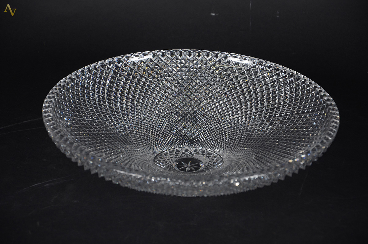 Centro de mesa de cristal Theco ricamente lapidado, bico de jaca... - foto 2 de 2