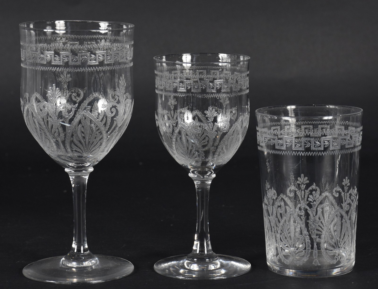 Serviço de cristal frances Saint Louis lavrados com guirlandas... - foto 2 de 3