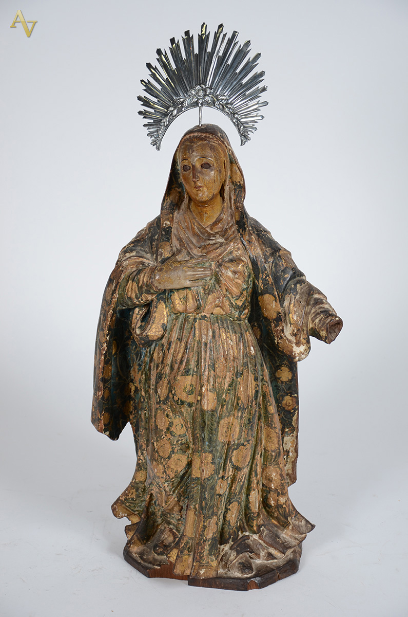 NOSSA SENHORA DAS DORES - Antiga e belíssima imagem de madeira... - foto 1 de 2