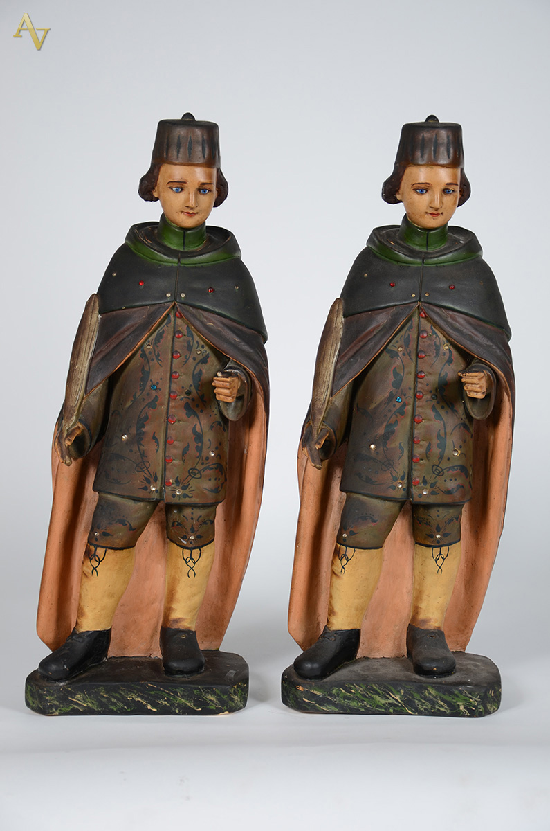SÃO COSME E SÃO DAMIÃO - Imagem de terracota policromada - Altura: 62... - foto 1 de 2