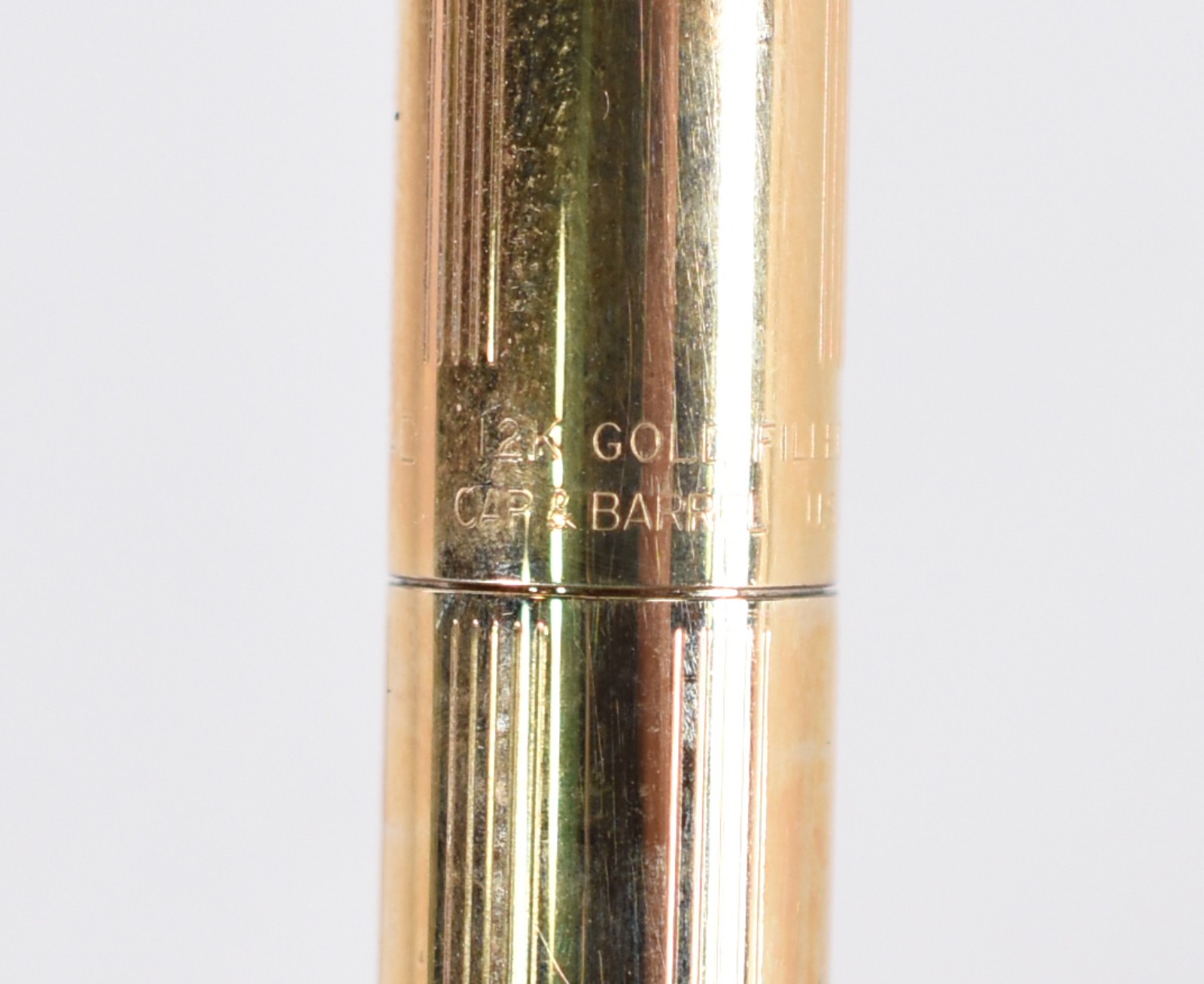 Conjunto de lapiseira e caneta Parker em plaque d'or. - foto 6 de 7