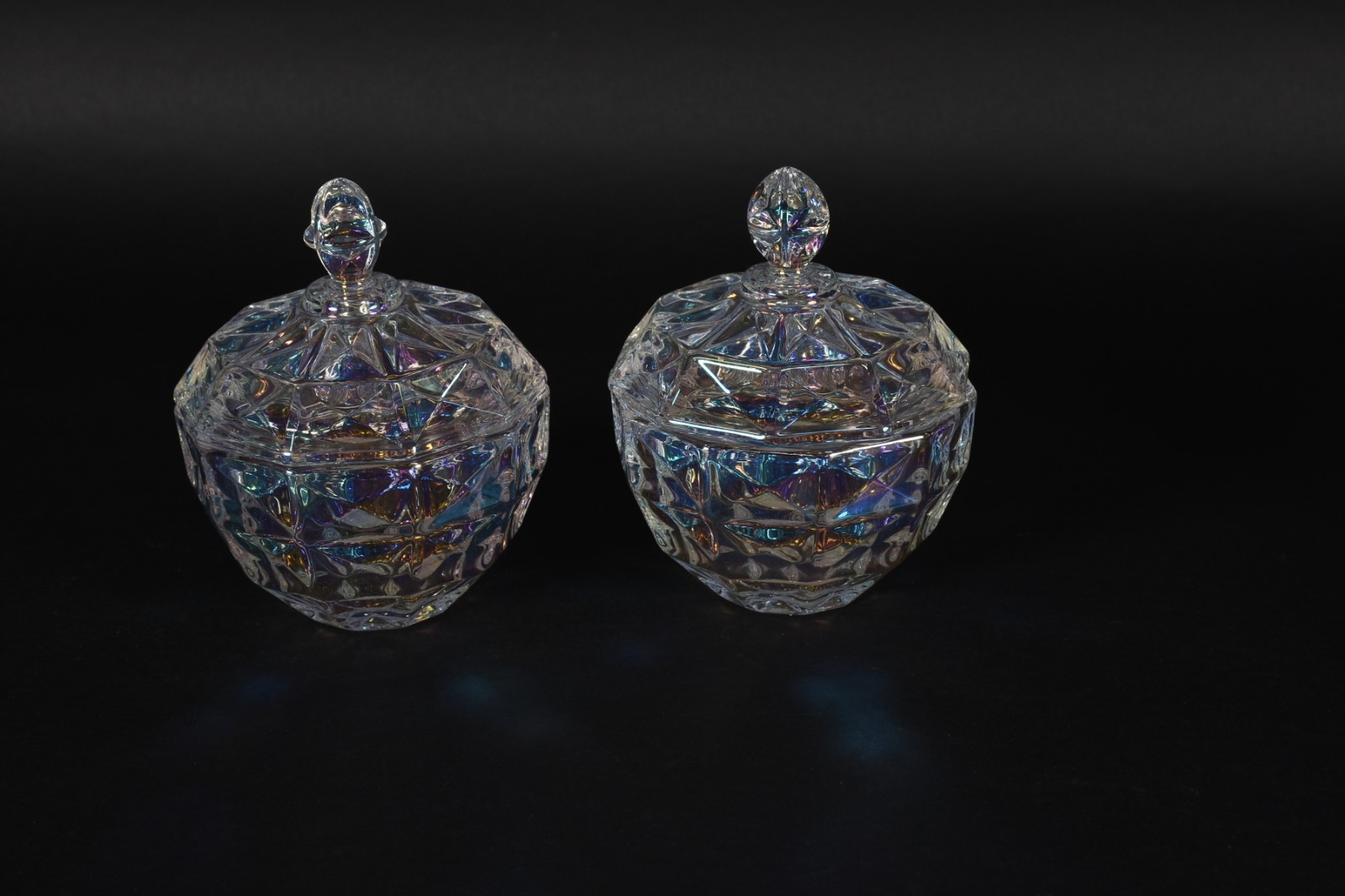 Par de bombonieres de vidro iridescentes. - foto 1 de 3