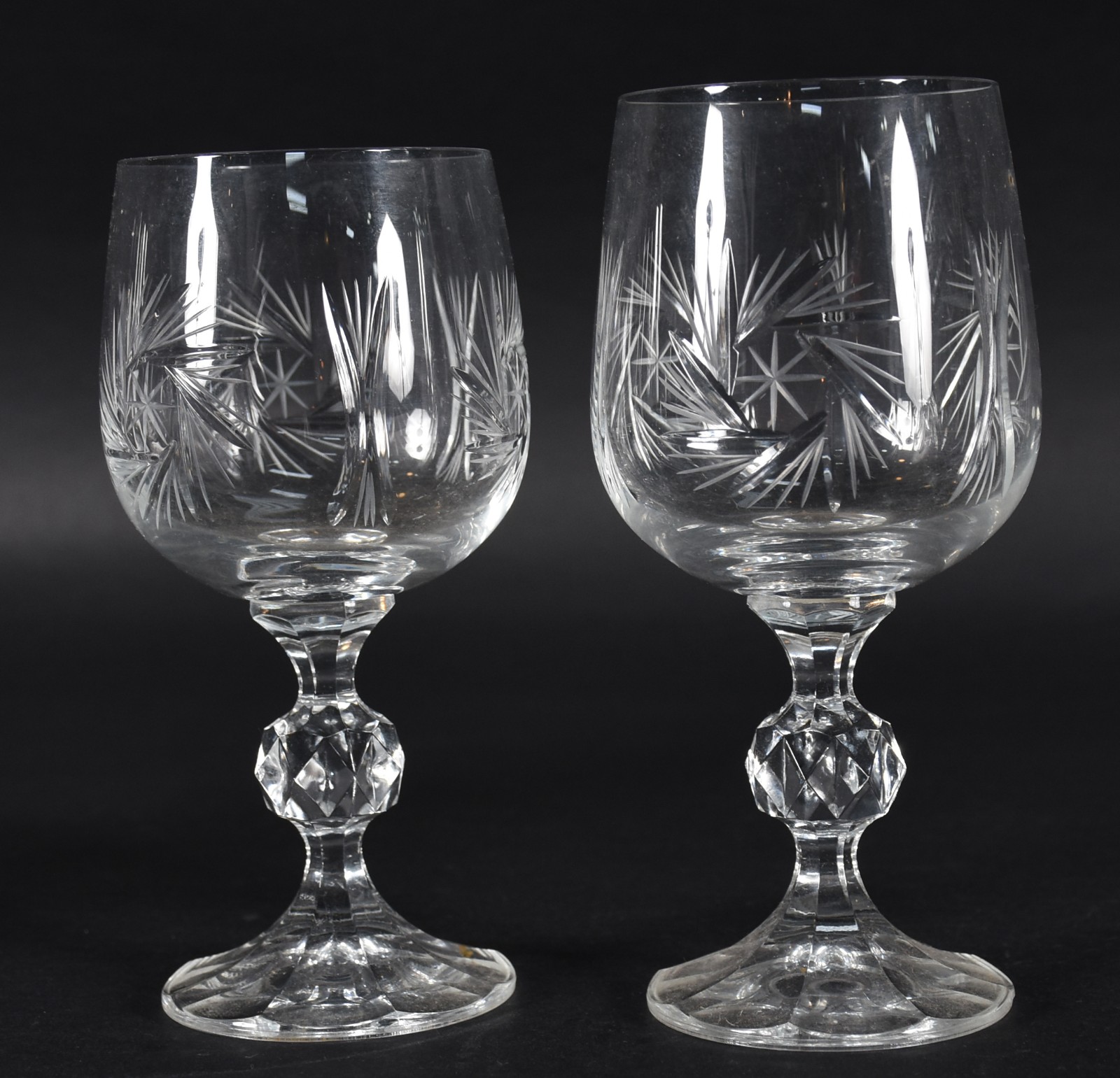 Serviço em demi cristal composto: 12 flutes para champagne, 12... - foto 3 de 3