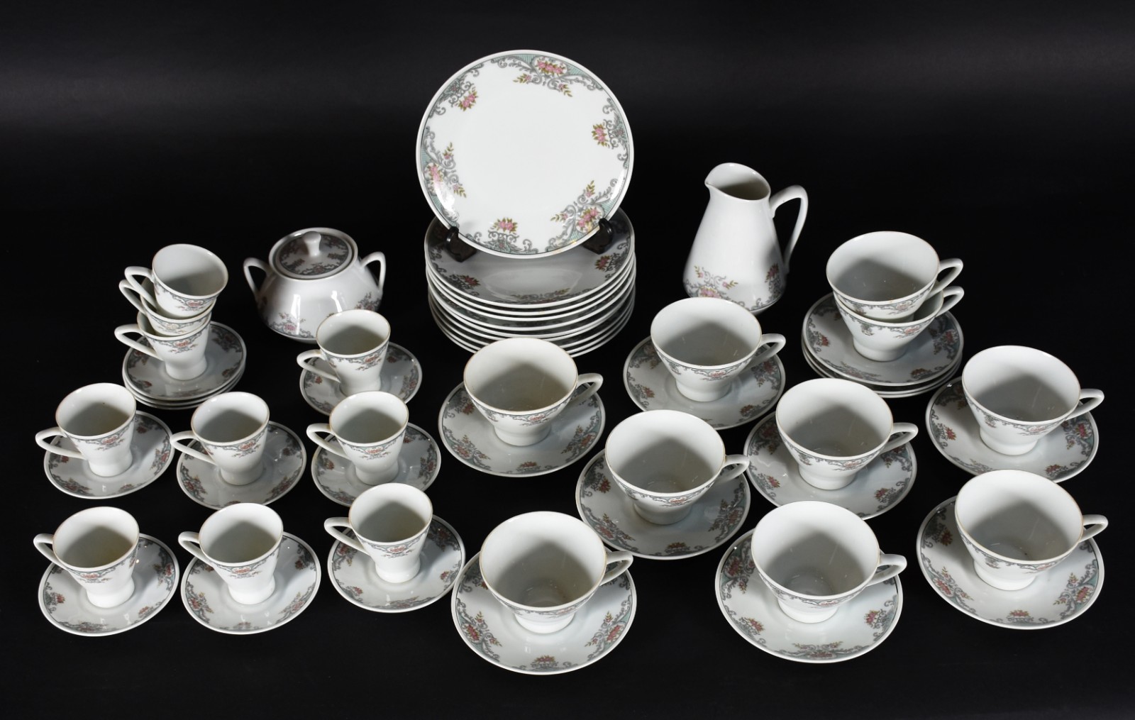 Serviço de chá e café de porcelana Schmidt, borda floral em... - foto 2 de 6