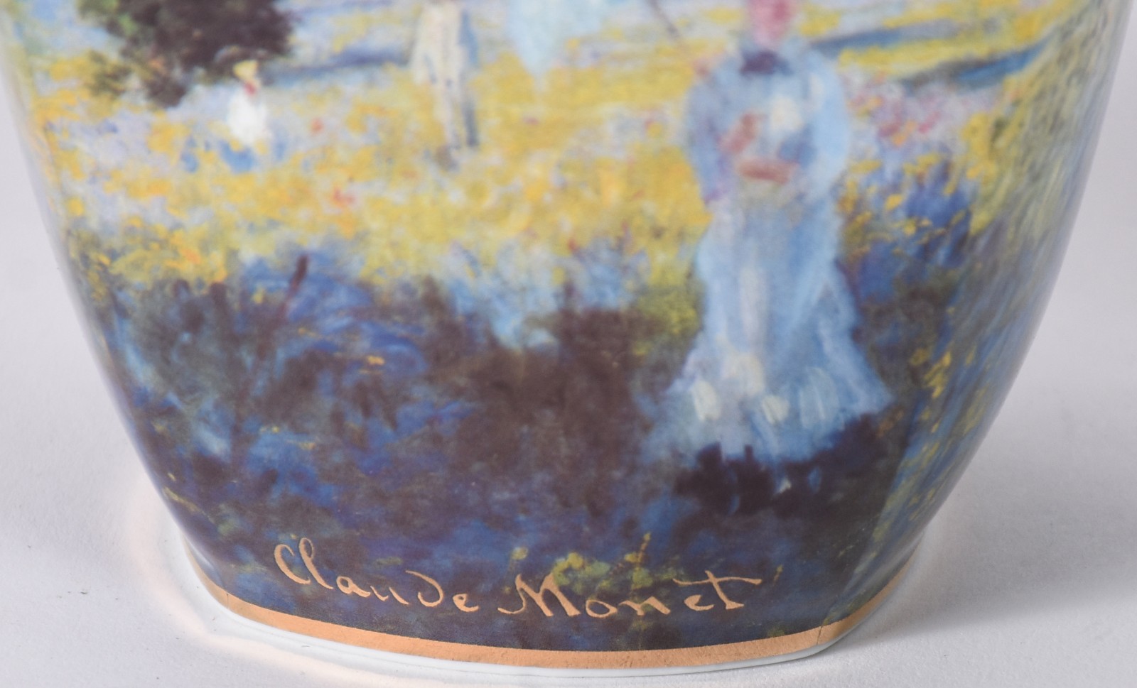 Diversas peças de porcelana, sendo: vaso GOEBER " La Promenade"... - foto 4 de 6