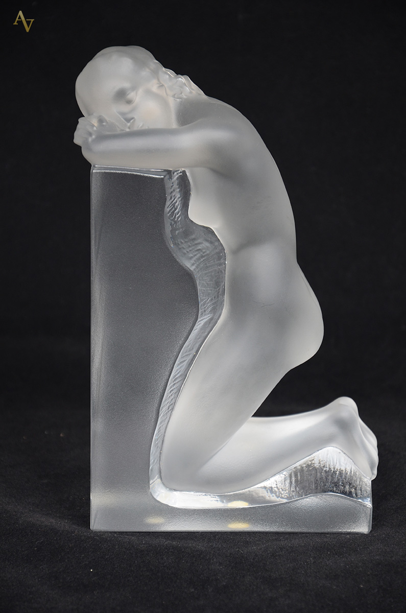 LALIQUE - Estatueta de cristal frances representando figura feminina... - foto 1 de 3
