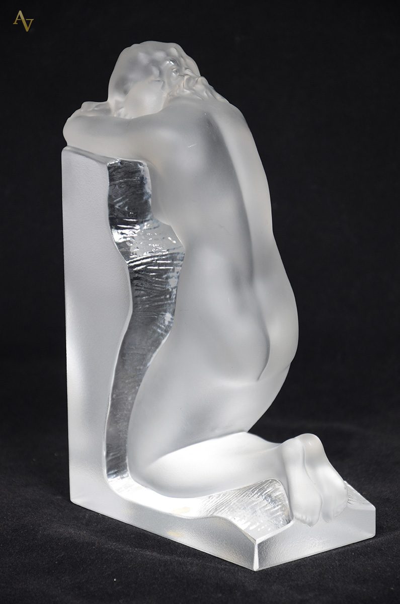 LALIQUE - Estatueta de cristal frances representando figura feminina... - foto 2 de 3