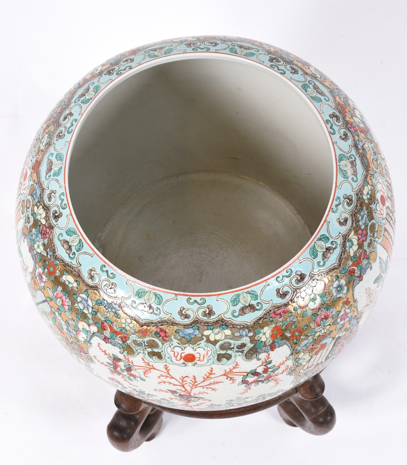 Aquário/cachepot de porcelana oriental decorada com figuras e flores... - foto 2 de 6